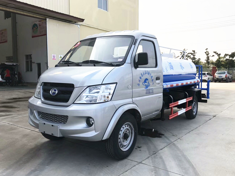 蓝牌昌河2方洒水车