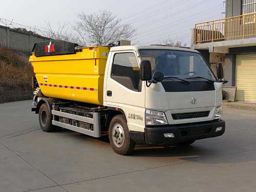 通途牌CTT5070ZYSGC2BEV纯电动压缩式垃圾车