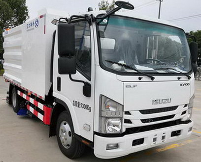 交大神舟牌SSZ5072TXC吸尘车