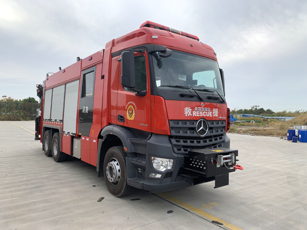 永强奥林宝牌RY5201TXFJY200/25抢险救援消防车