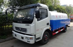 多利卡高压清洗车_东风清洗车